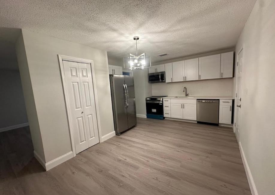 14854 Sw 169th Ave - Photo 3 of 20