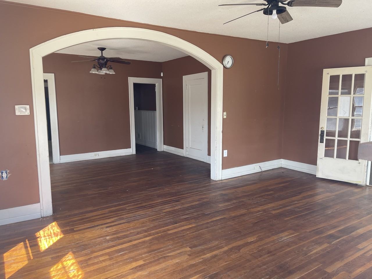 411 E Corsicana St #1 - Photo 3 of 12