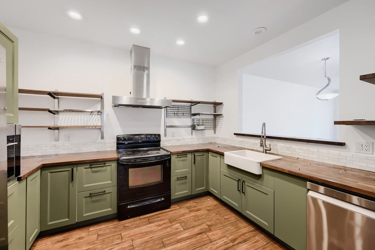 1633 Reilly Grv #1 - Photo 6 of 17