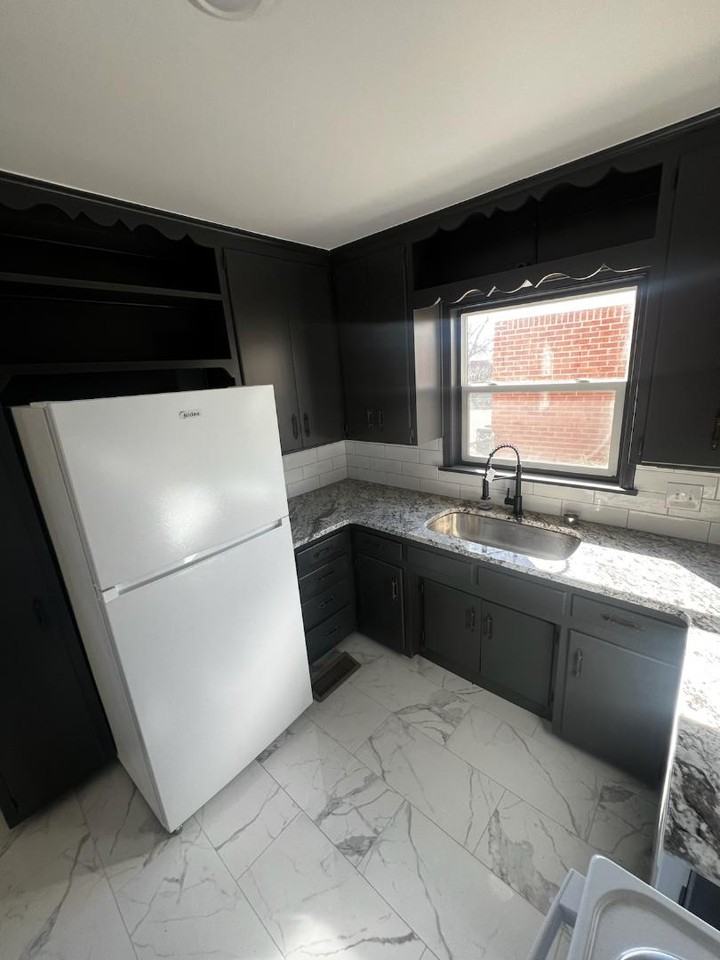4518 E 27th St - Photo 2 of 15