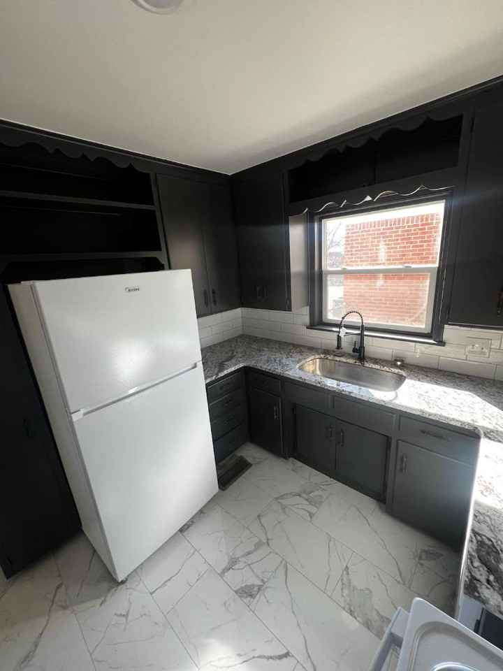 4518 E 27th St - Photo 3 of 15
