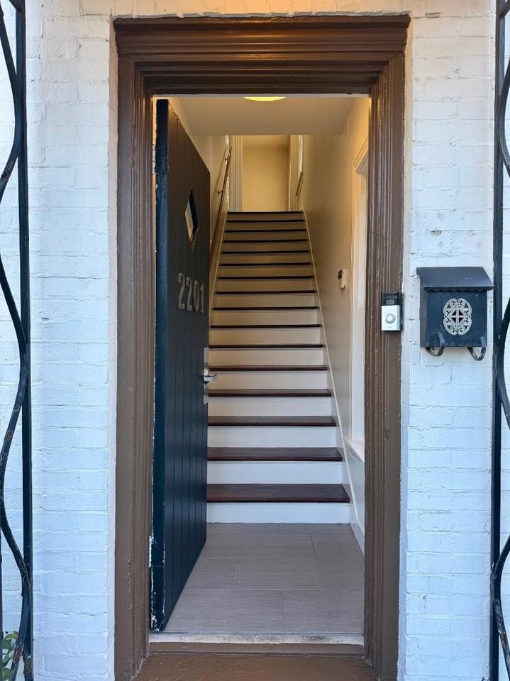 2201 San Felipe St - Photo 3 of 11