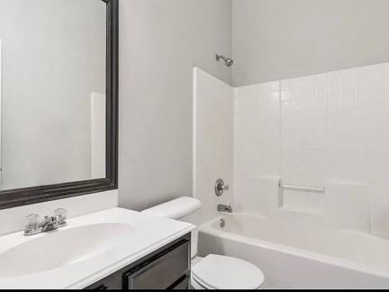 60 Heron Dr #1 - Photo 7 of 13