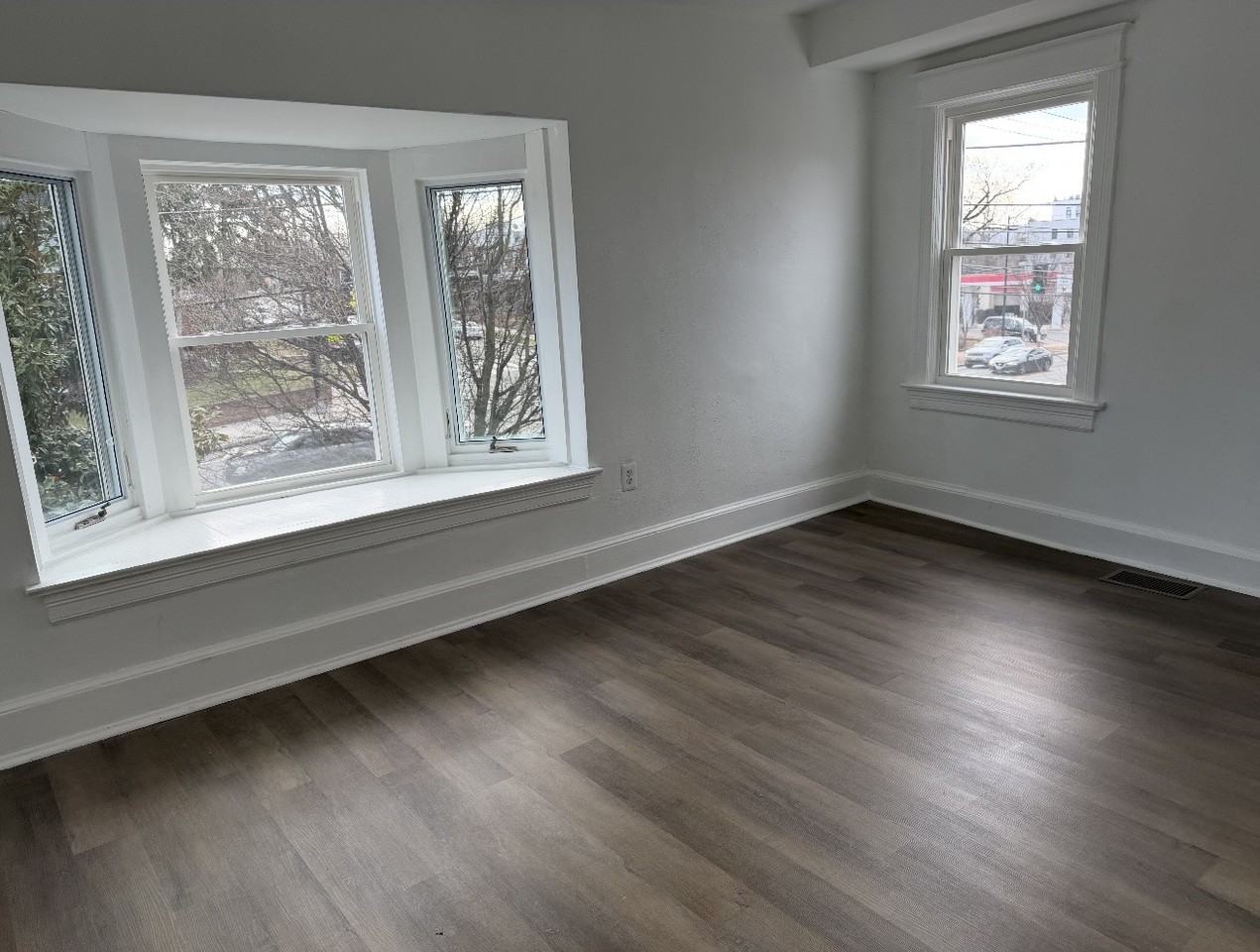 225 Missouri Ave Nw #1 - Photo 4 of 10