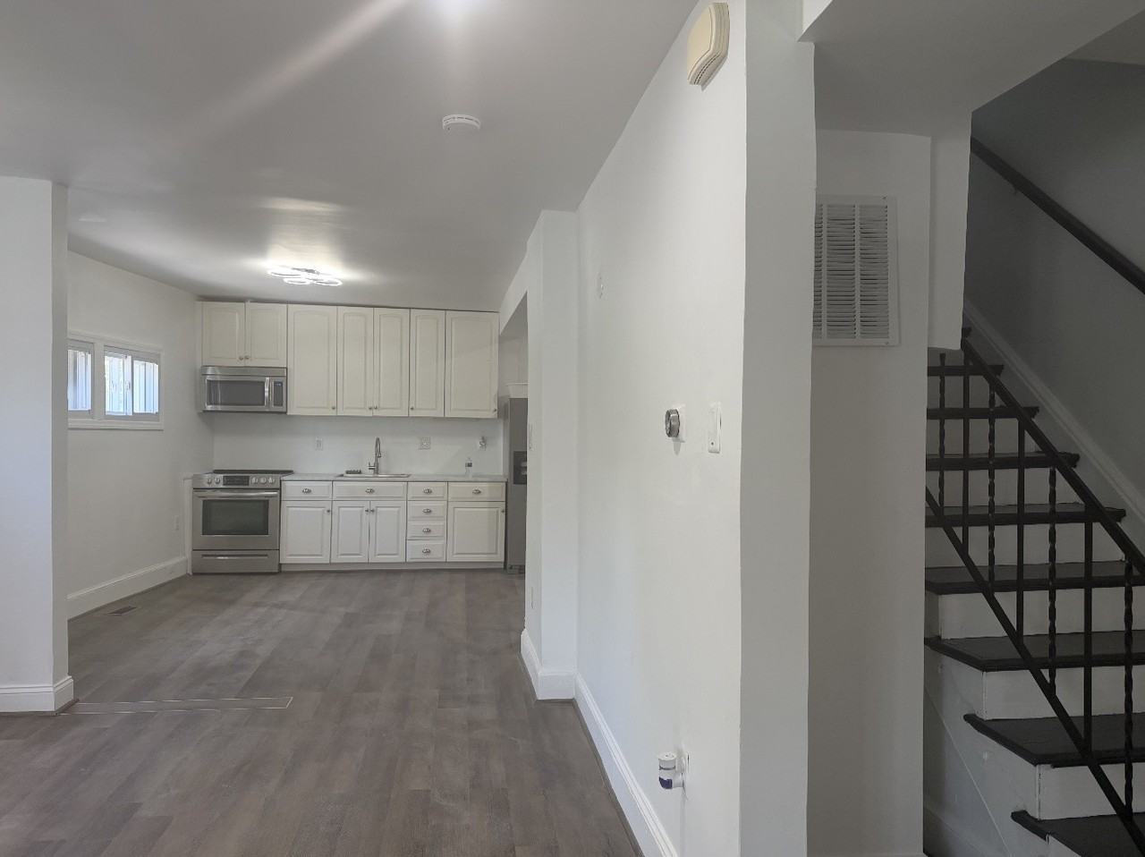 225 Missouri Ave Nw #1 - Photo 6 of 10