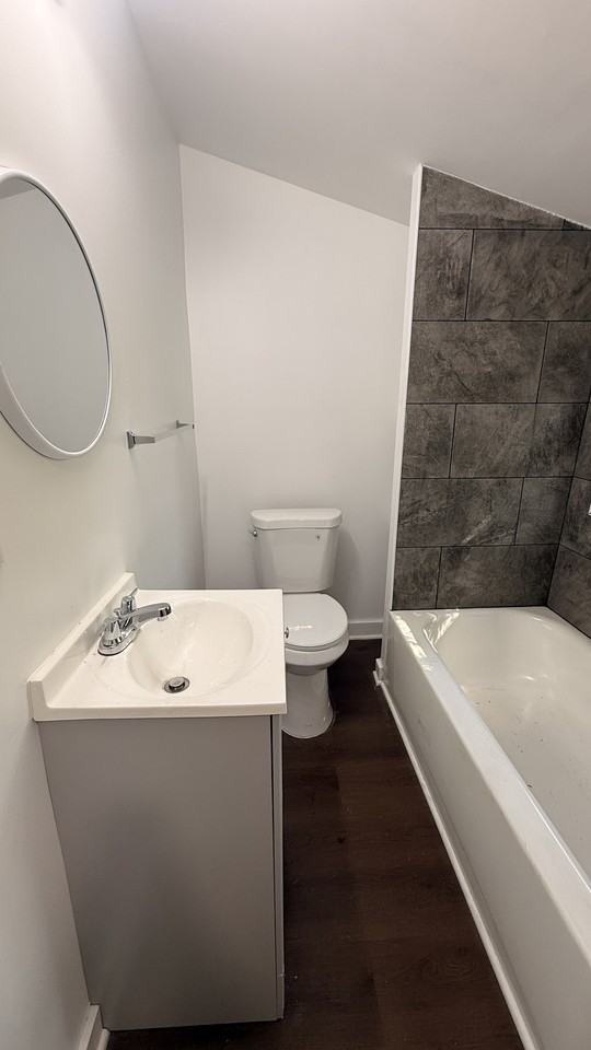 309 60th St #1 - Photo 5 of 10