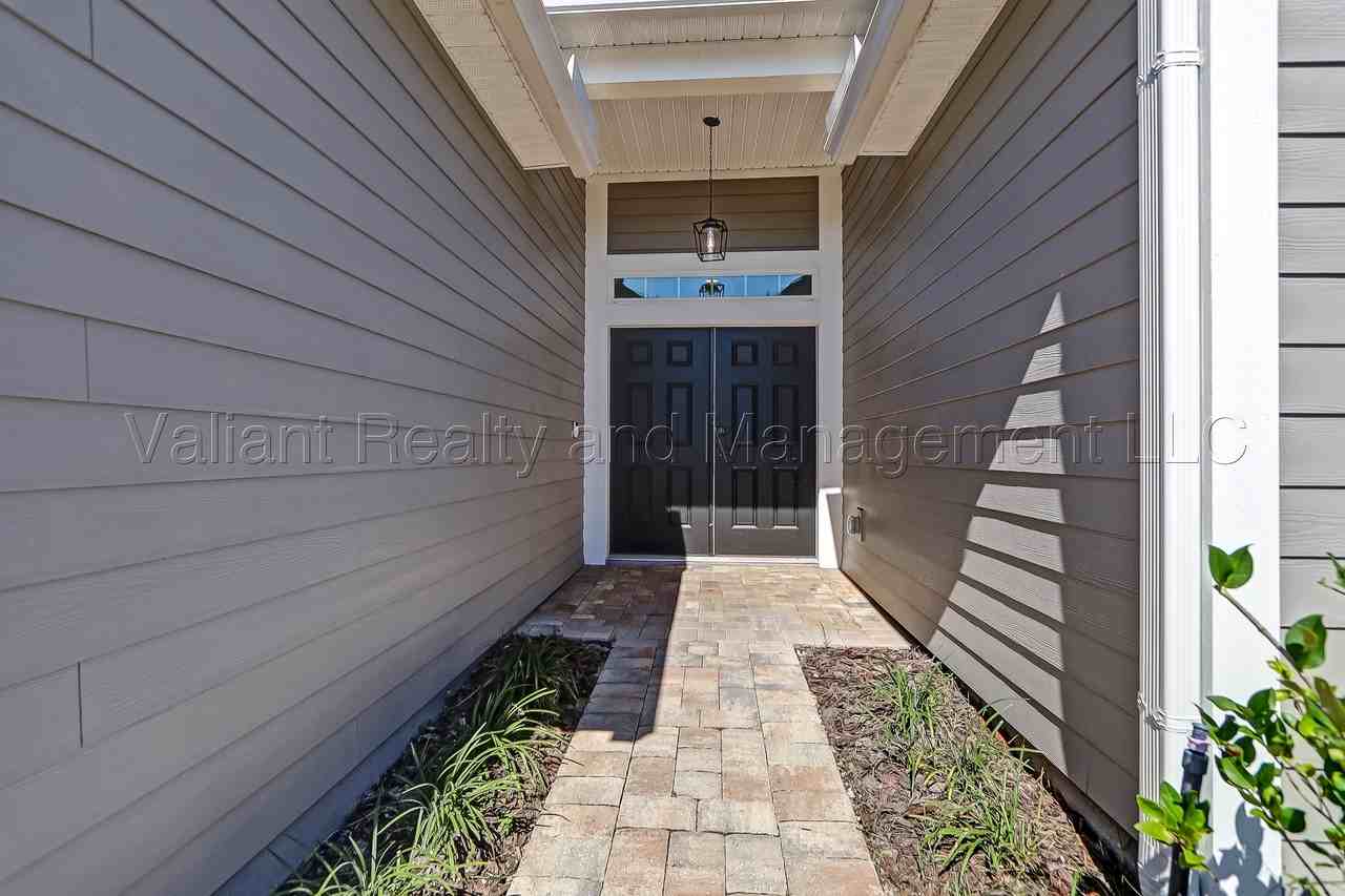92 Wiltshire Dr #1 - Photo 4 of 37