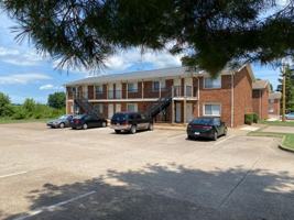 featured image of 409 Green Valley Dr #45