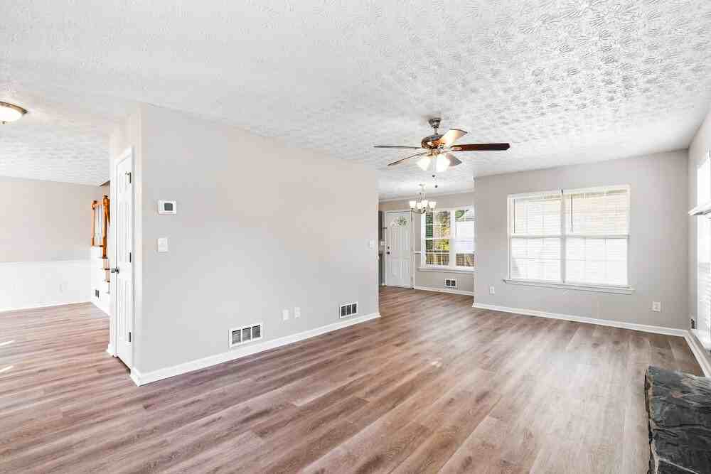 12210 Cypress Ln - Photo 5 of 14