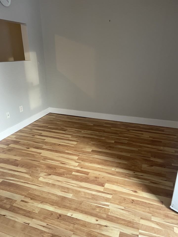 2070 Broder St - Photo 3 of 7