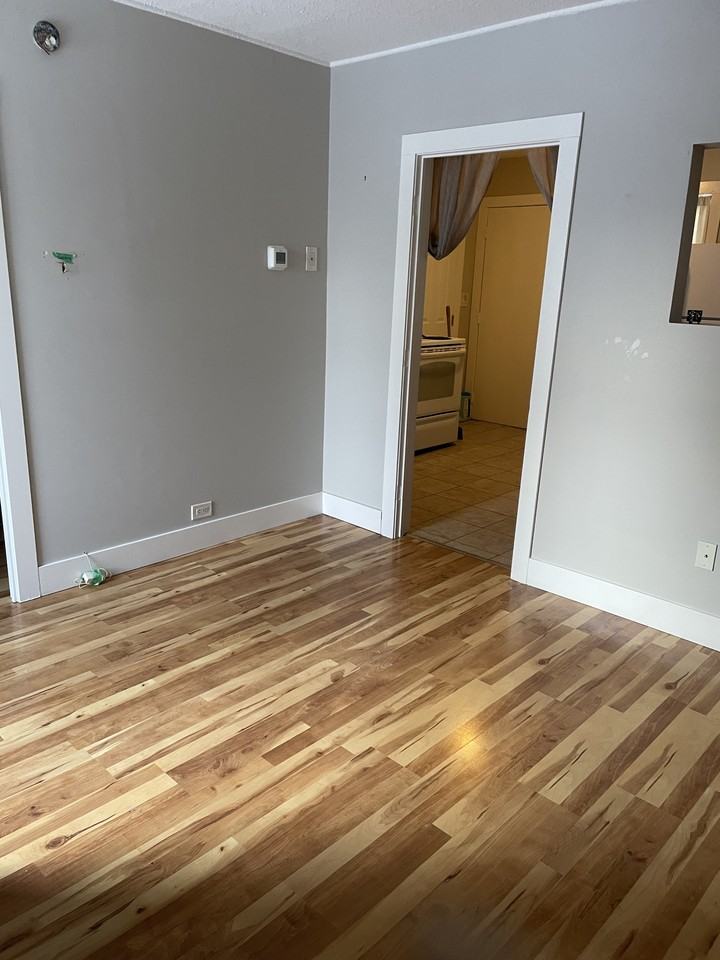 2070 Broder St - Photo 4 of 7