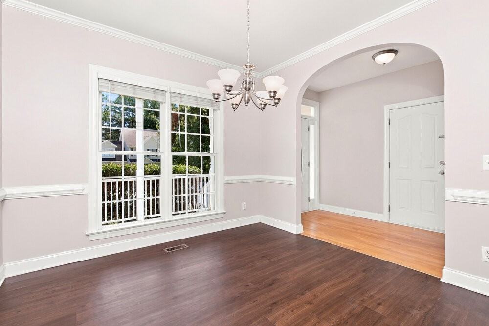 420 Longbourn Dr - Photo 6 of 17