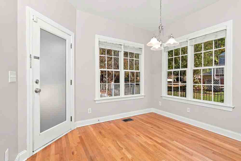 420 Longbourn Dr - Photo 7 of 17