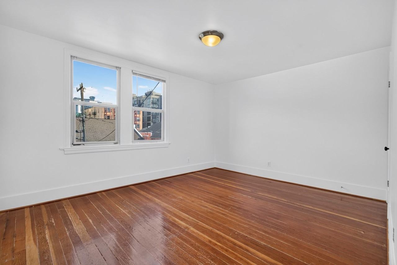 Chester Apartments - Photo 4 of 29