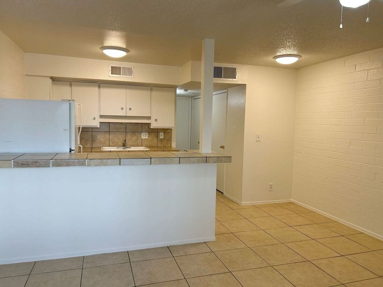 12 palms - Photo 2 of 34