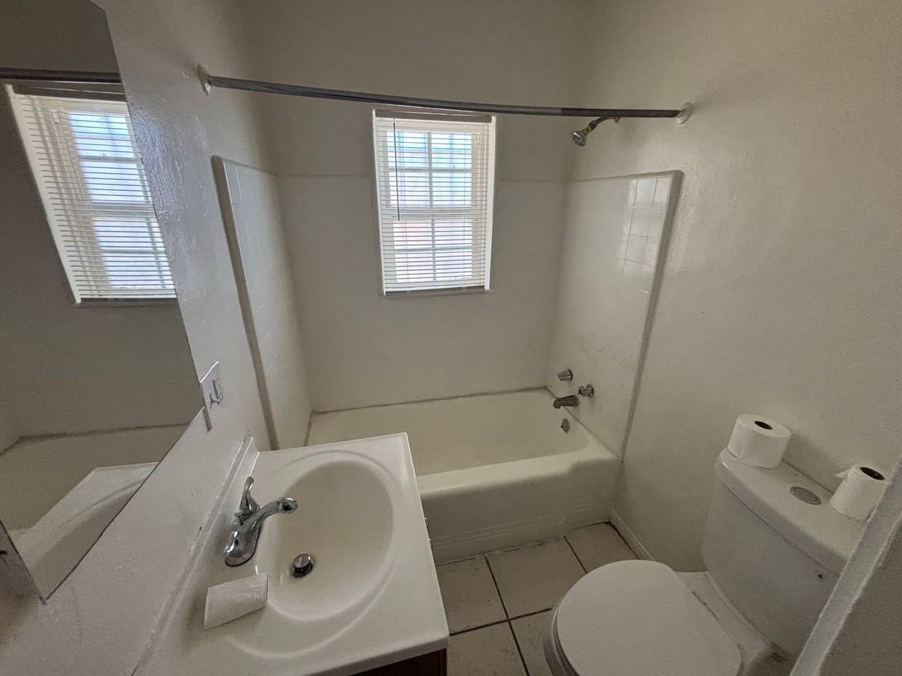 251 W 65th St - Photo 5 of 11