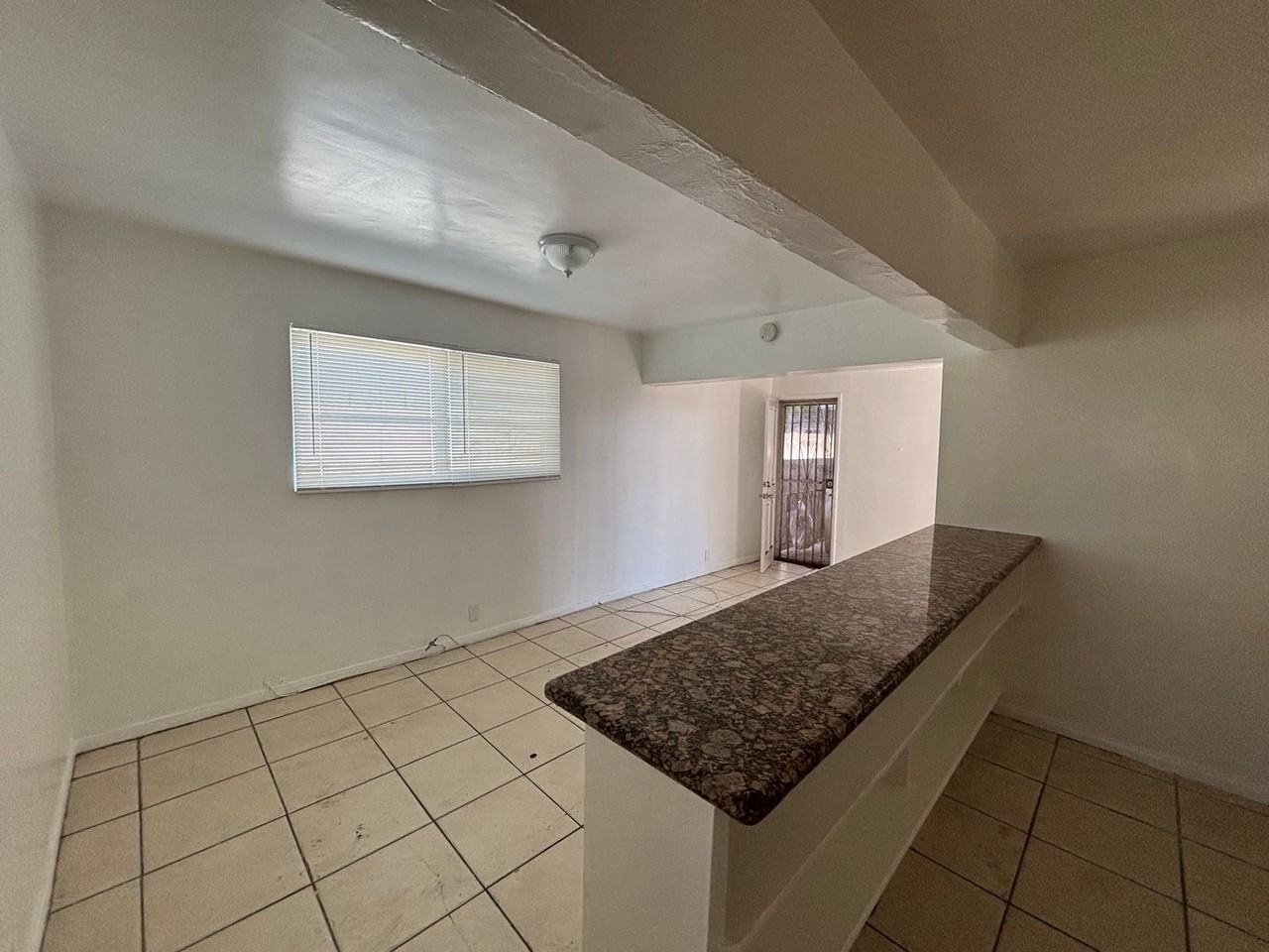 251 W 65th St - Photo 6 of 11