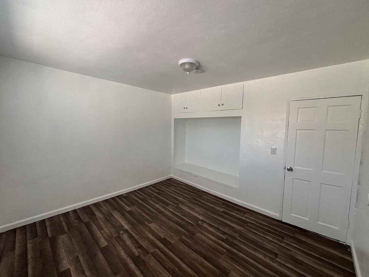 251 W 65th St - Photo 7 of 11