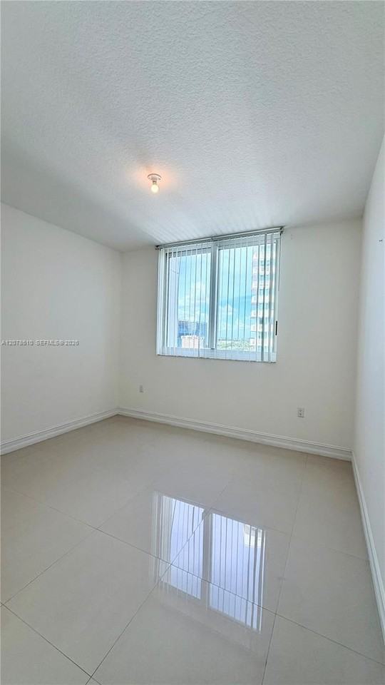 1755 East Hallandale Beach Boulevard - Photo 7 of 24