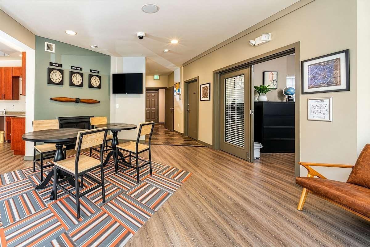 3351 S 175th St - Photo 7 of 21