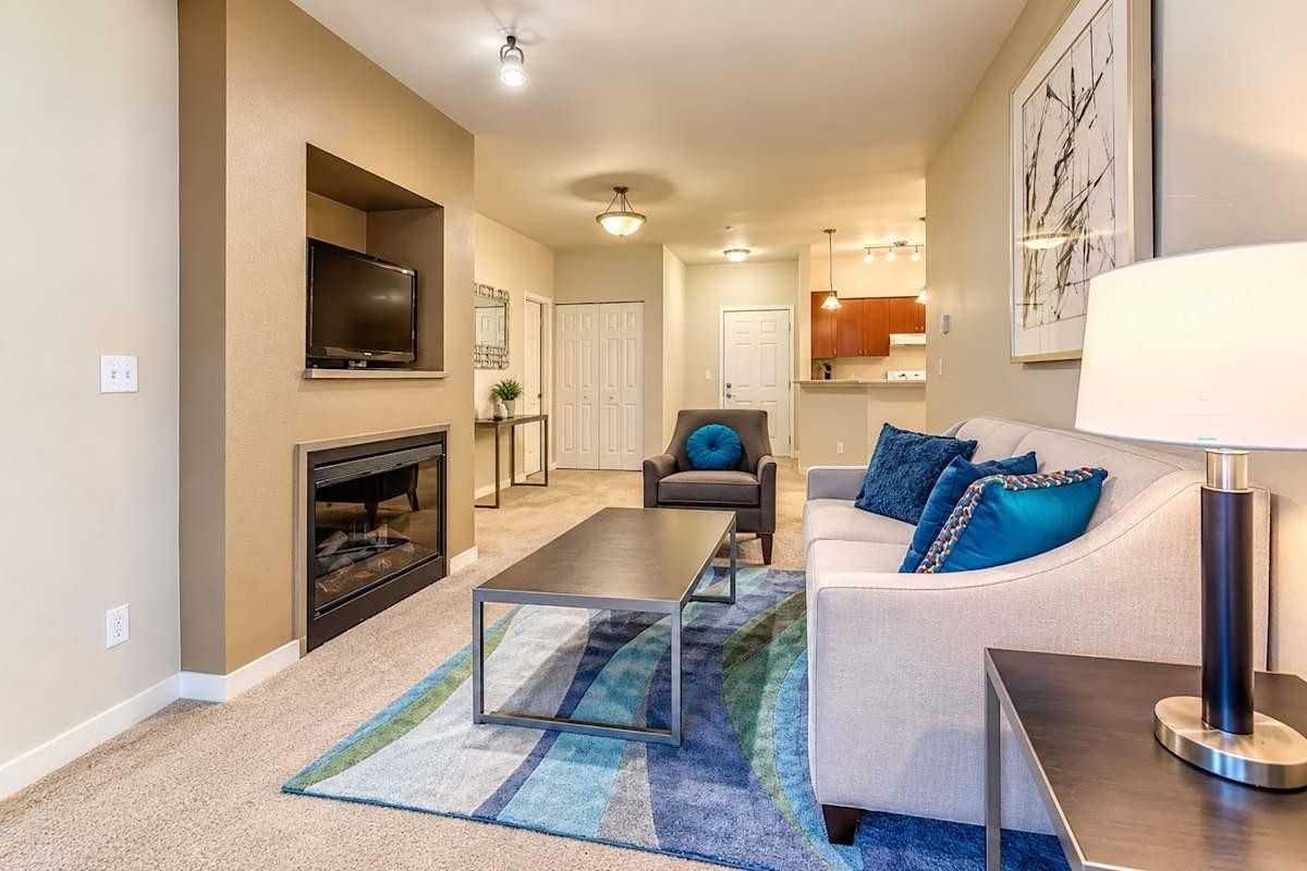3351 S 175th St - Photo 4 of 21
