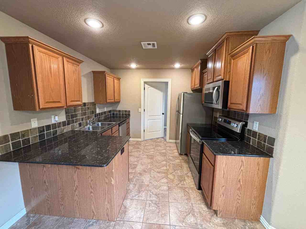 4145 W Mahogany Dr - Photo 7 of 17