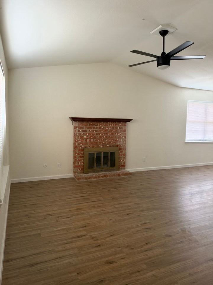 1408 Chapel Creek Rd - Photo 2 of 20