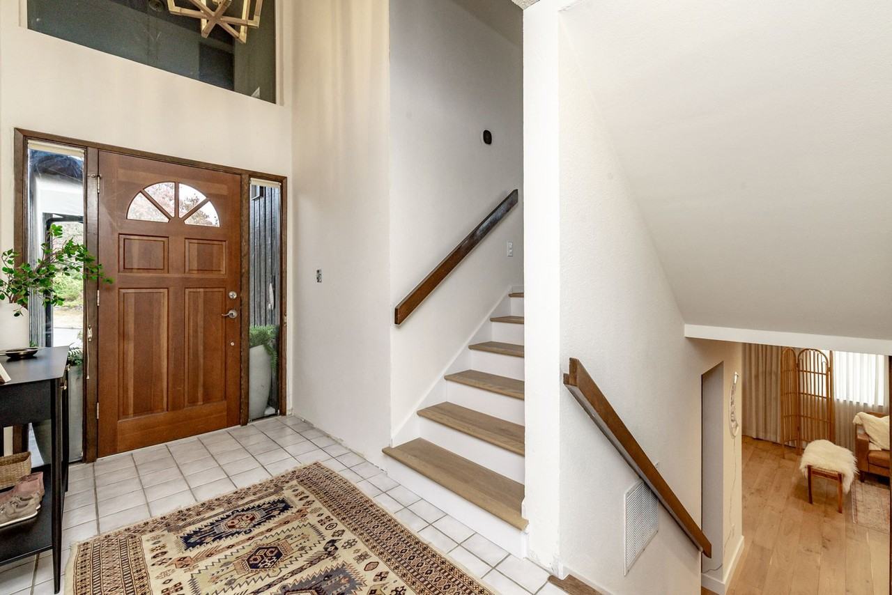 2301 Fremont St - Photo 4 of 43