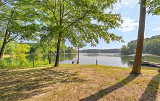 featured image of 271 Pine Ln