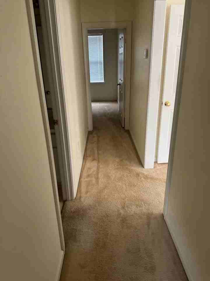 1006 Deerchase Dr - Photo 2 of 7