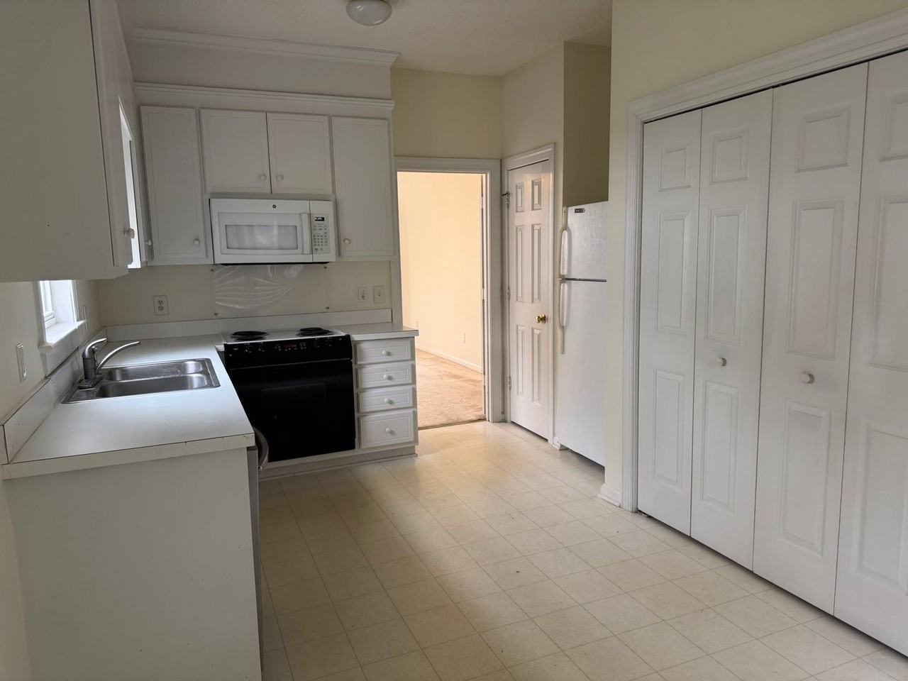 1006 Deerchase Dr - Photo 6 of 7