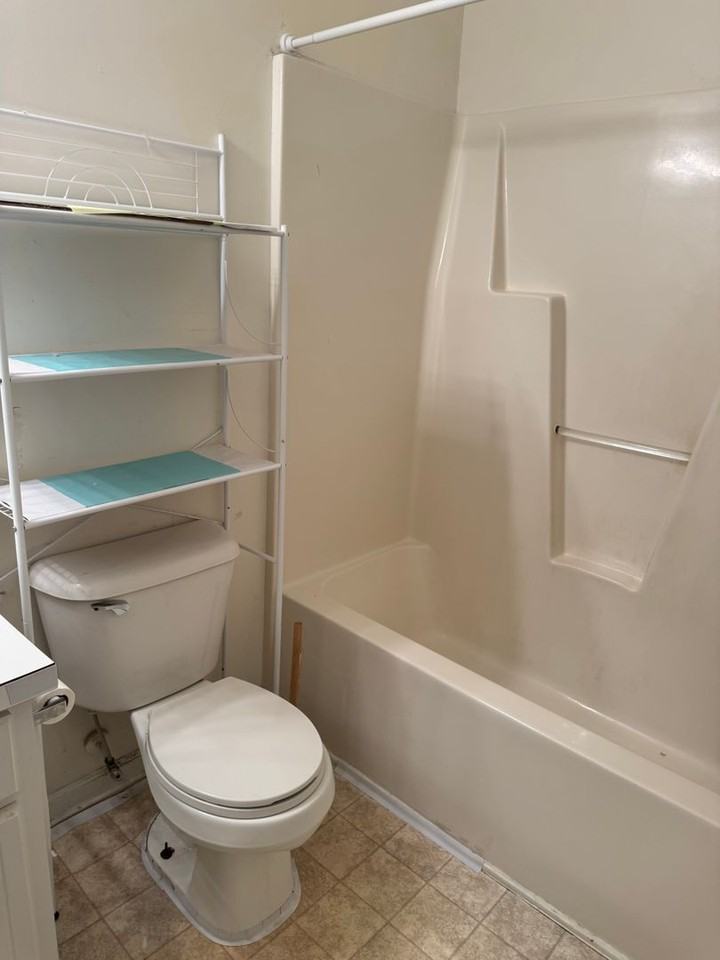 1006 Deerchase Dr - Photo 7 of 7