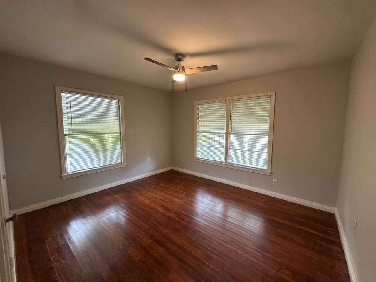 3624 Cumberland Ave - Photo 6 of 8