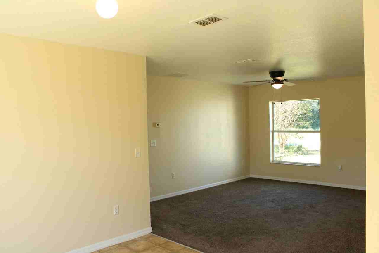 305 Nw 59th Ct - Photo 5 of 10