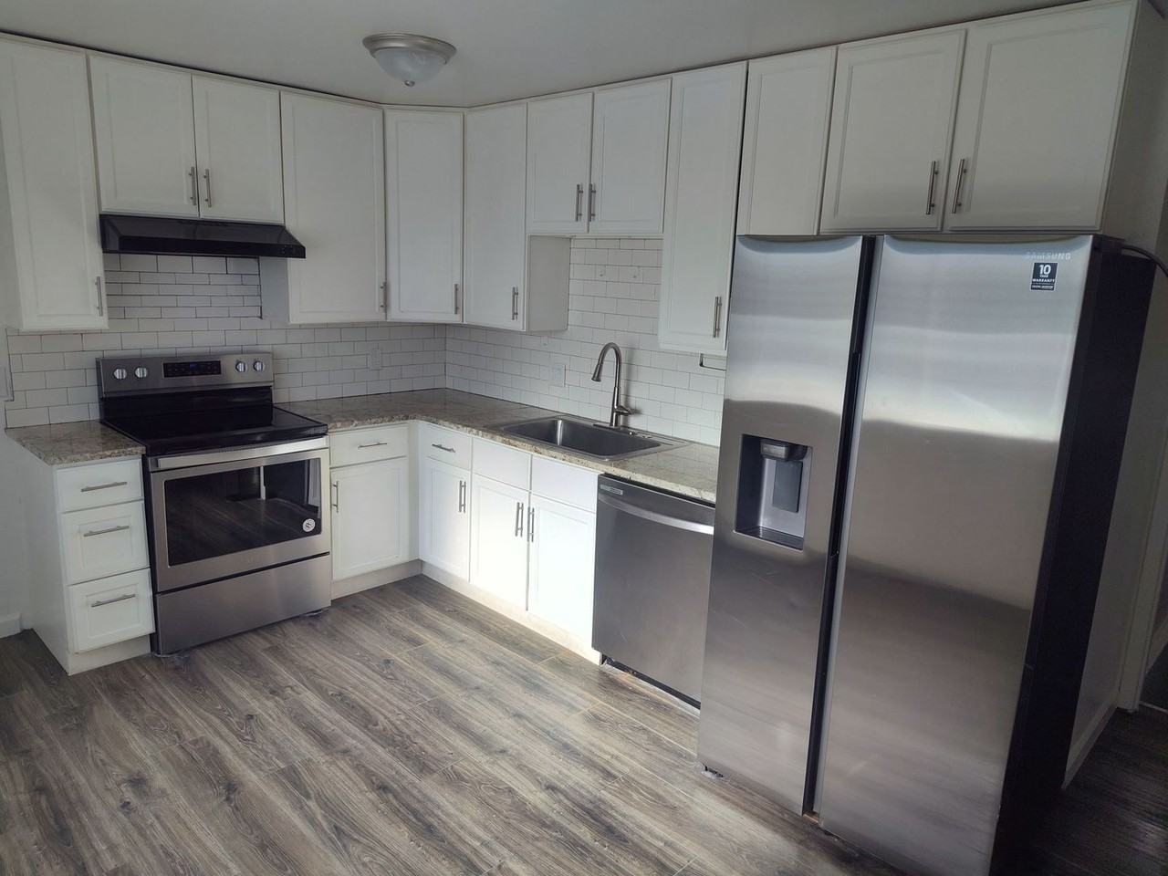 5024 Ursula St - Photo 3 of 23