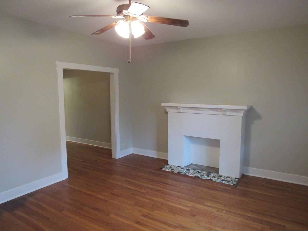 228 Corona Ave - Photo 3 of 12