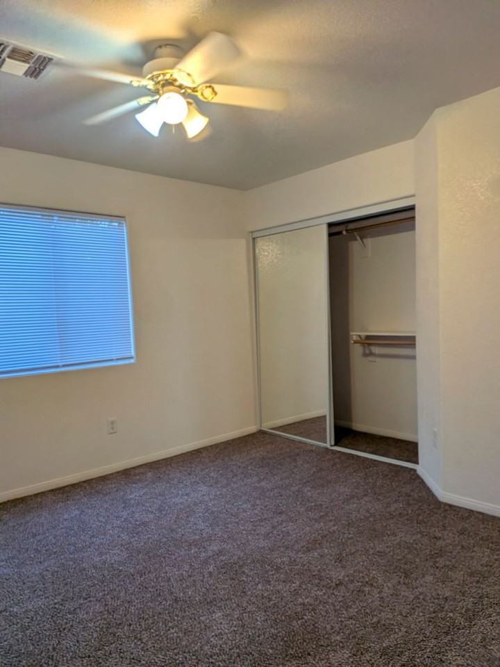 537 Paseo Del Rio - Photo 7 of 9