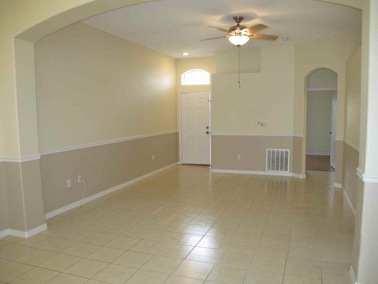 1220 Madeira Key Way - Photo 2 of 12