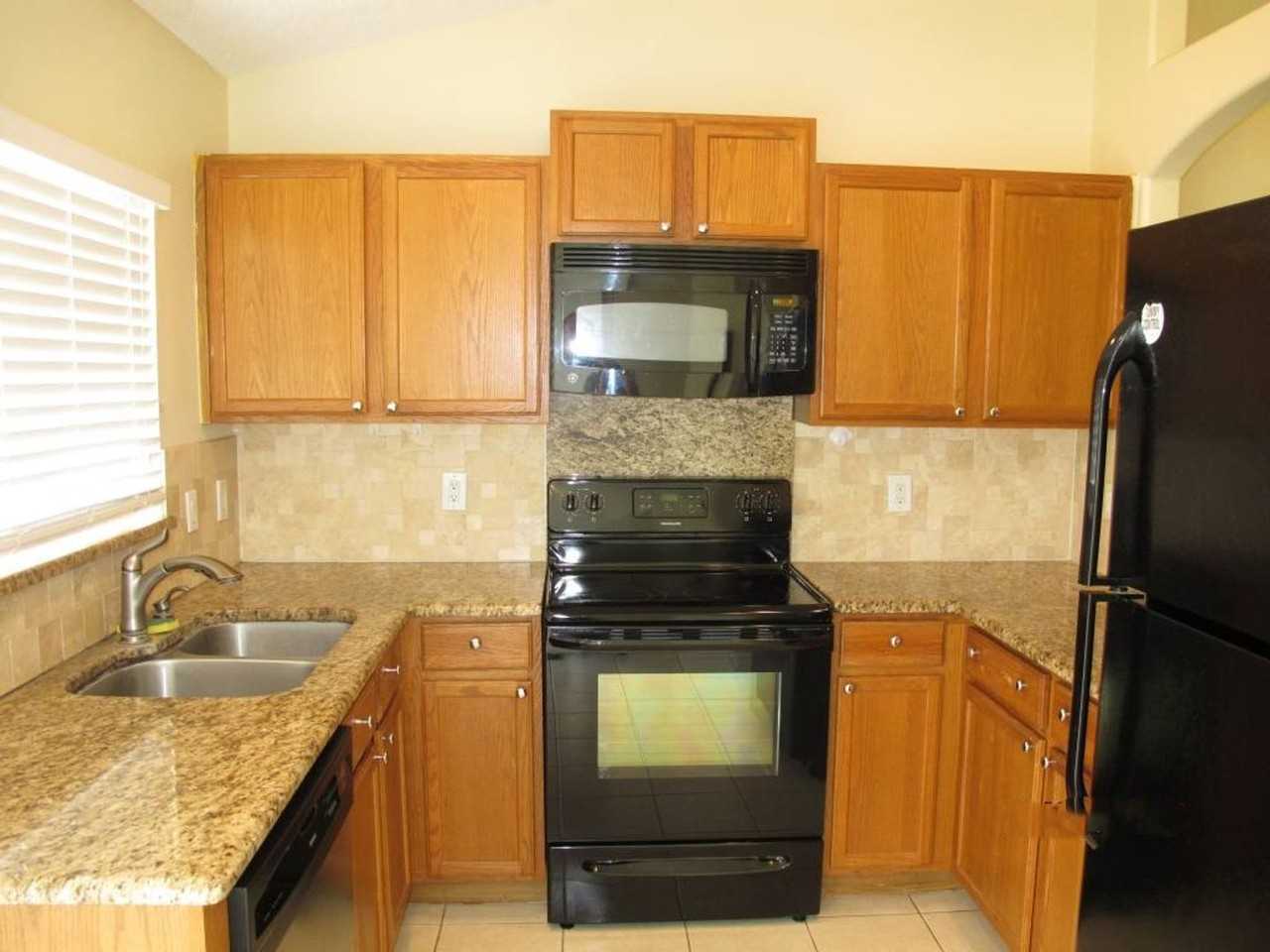 1220 Madeira Key Way - Photo 5 of 12