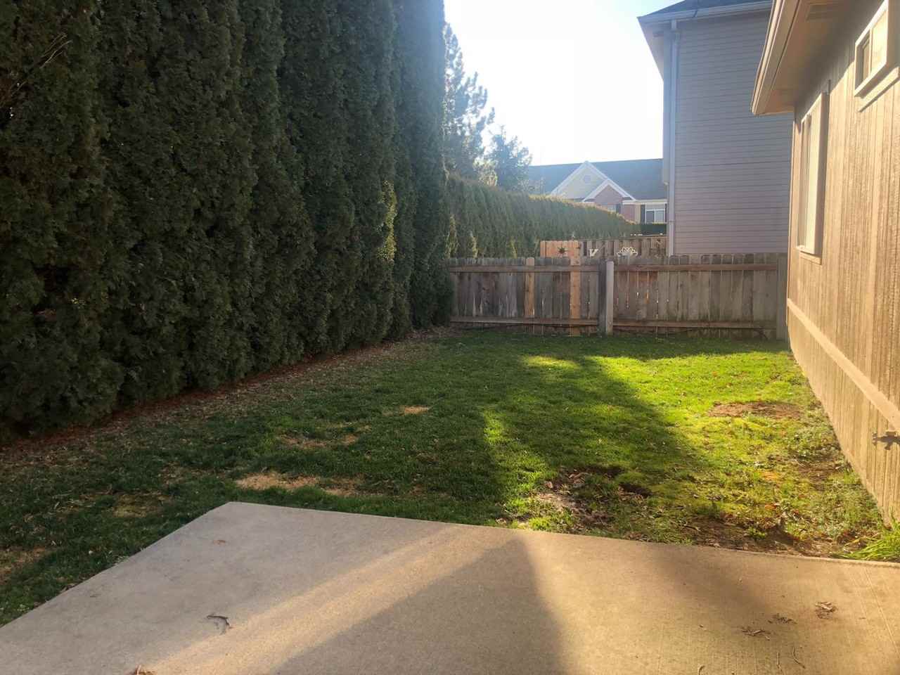 280 Ne Deccio Rd - Photo 5 of 14