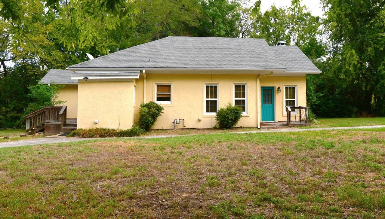 600 Frazier St - Photo 4 of 36