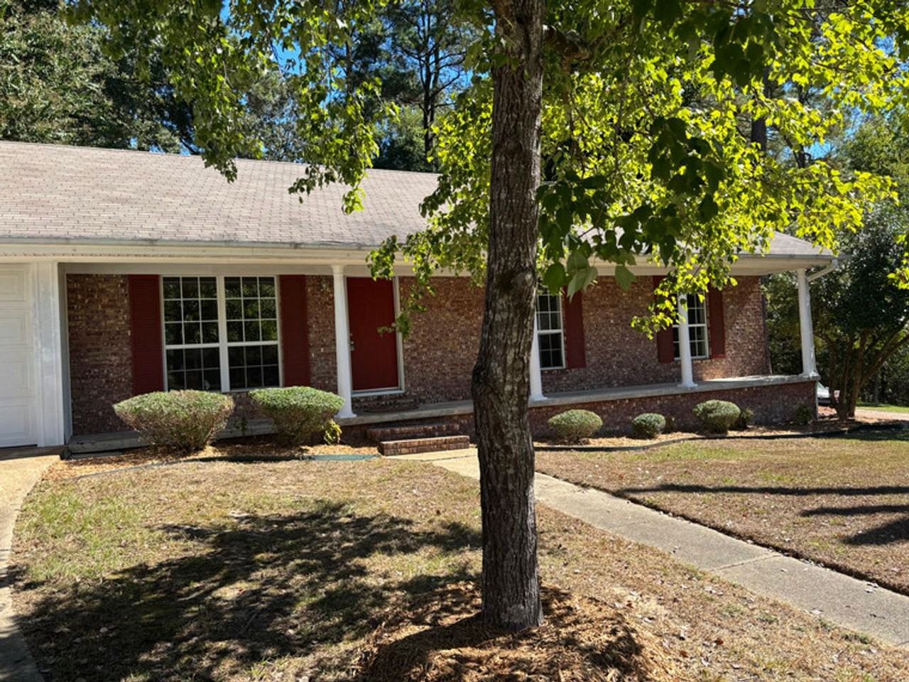 10 Concord Cir - Photo 2 of 15