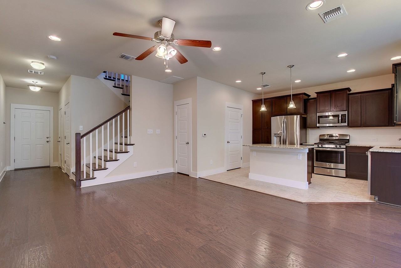 7509 Wolverine St - Photo 2 of 26