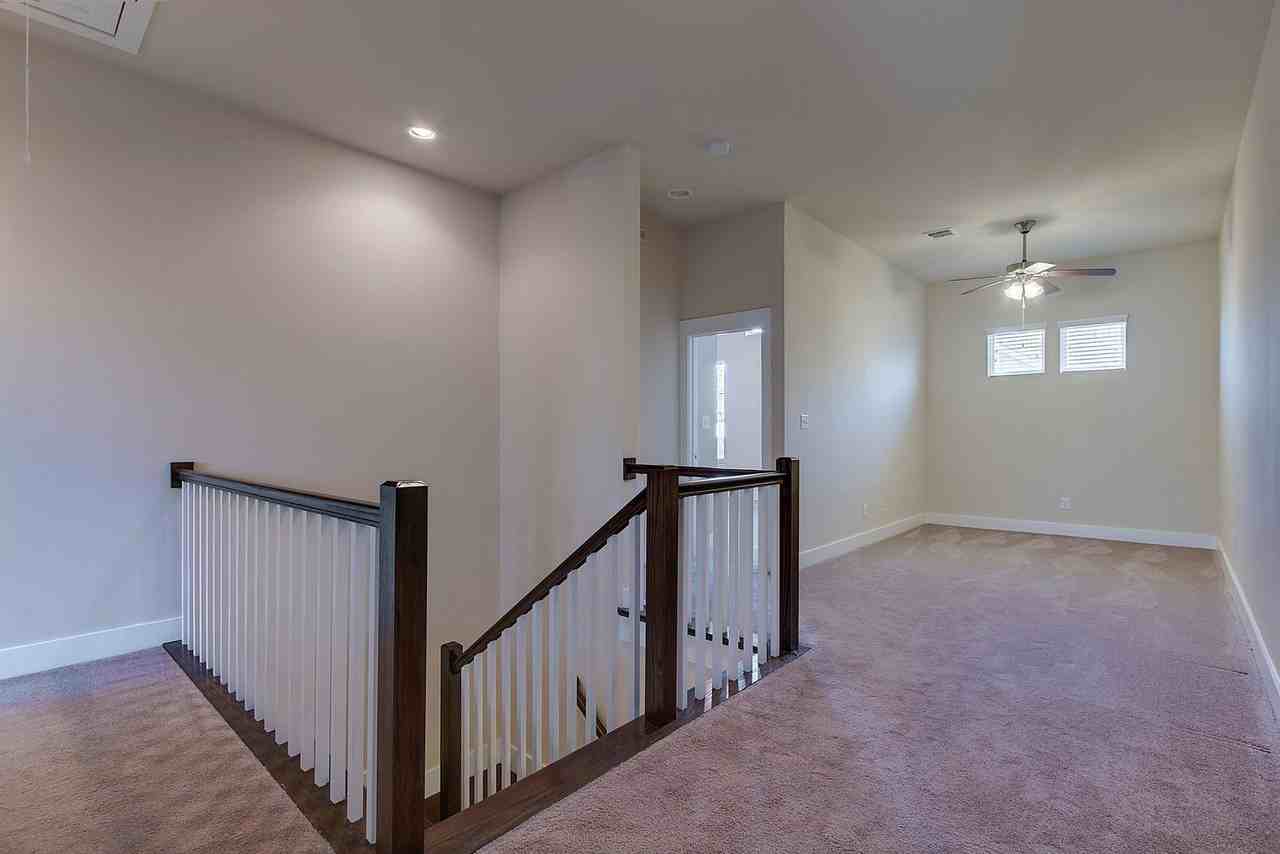 7509 Wolverine St - Photo 5 of 26