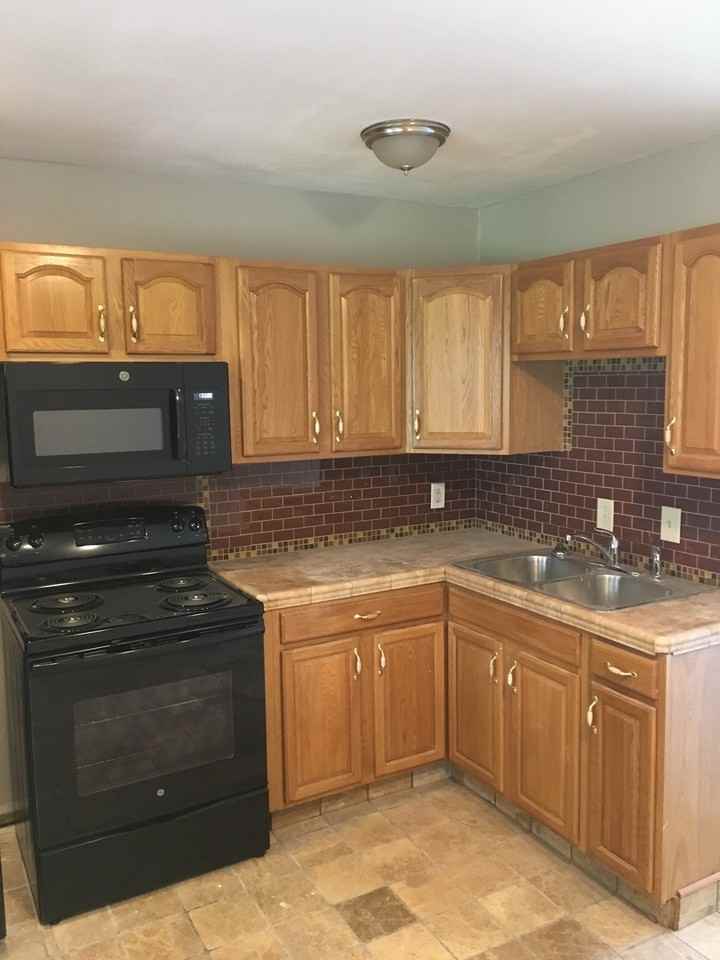 7894 Pegler Blvd - Photo 2 of 8
