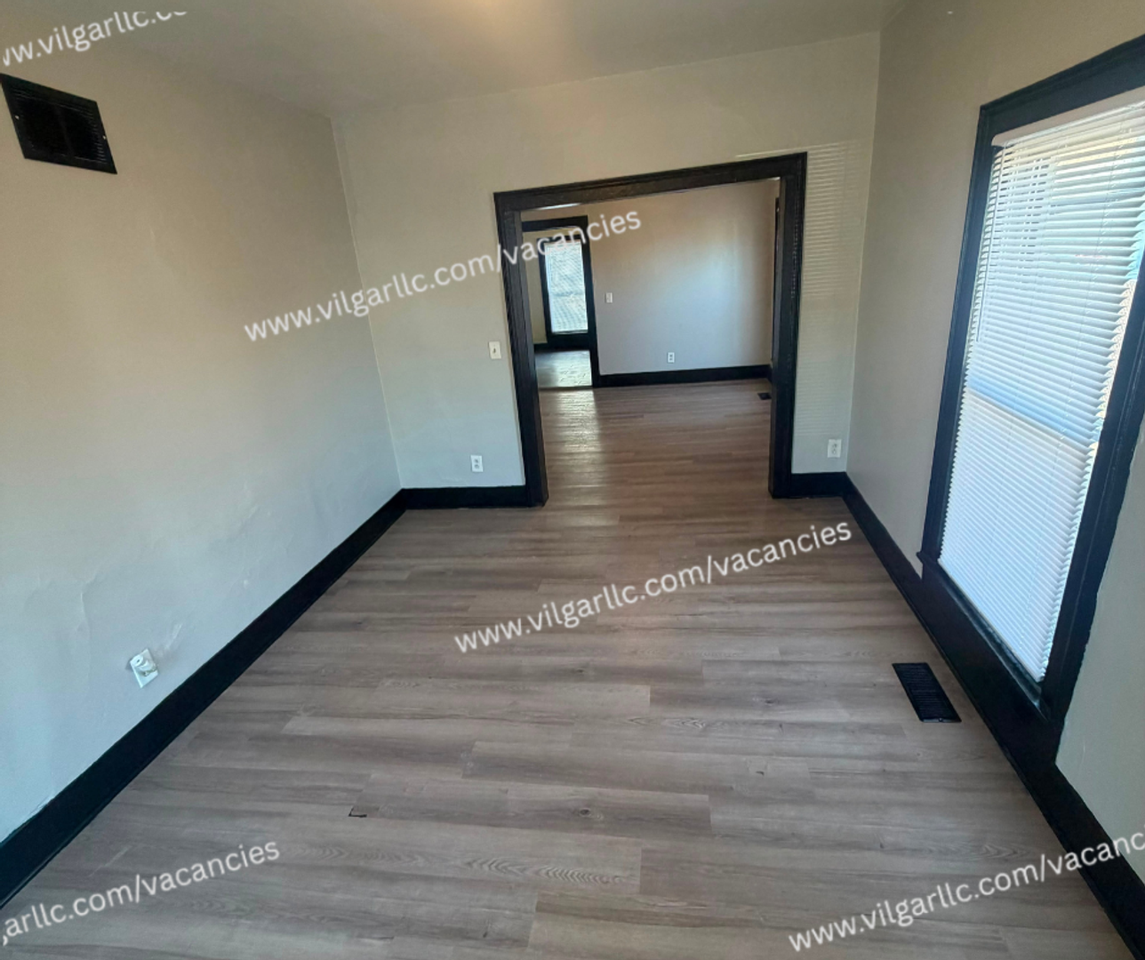 1309 Franklin St - Photo 7 of 17
