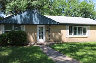 1427 Hillcrest Dr - Photo 1 of 1