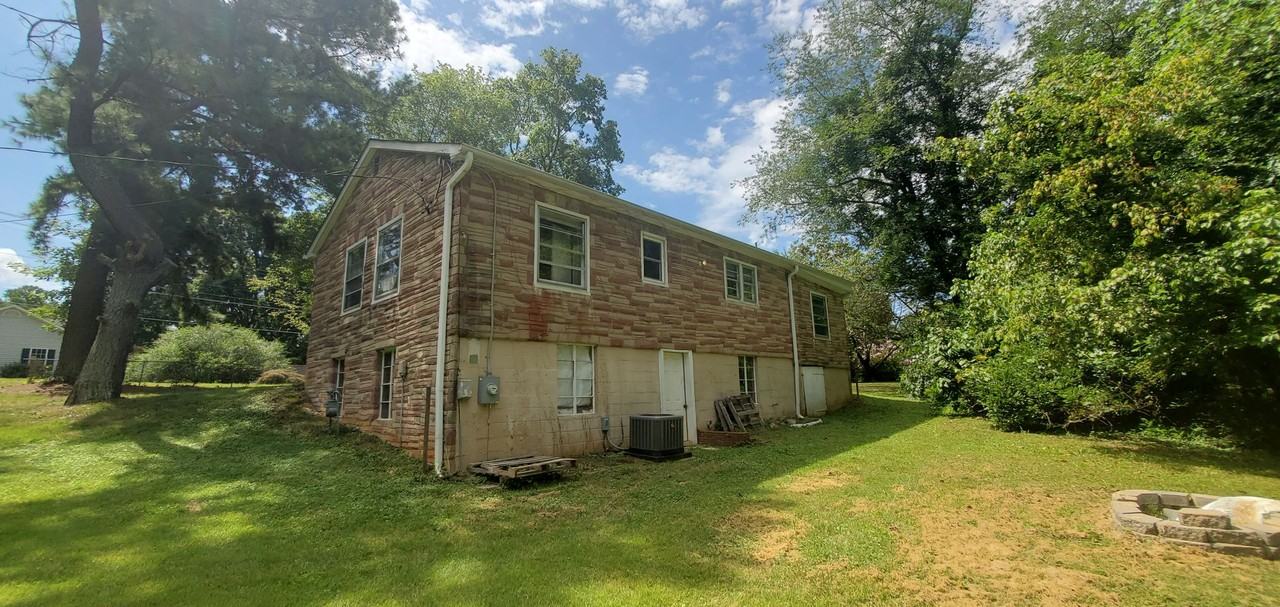 29 Robinhood Cir - Photo 2 of 15