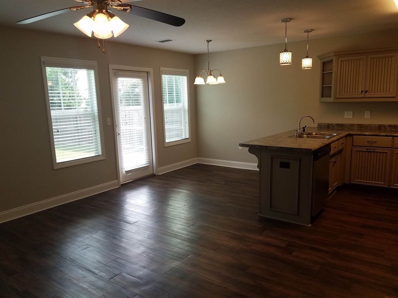 4654 Sara Rd - Photo 5 of 27