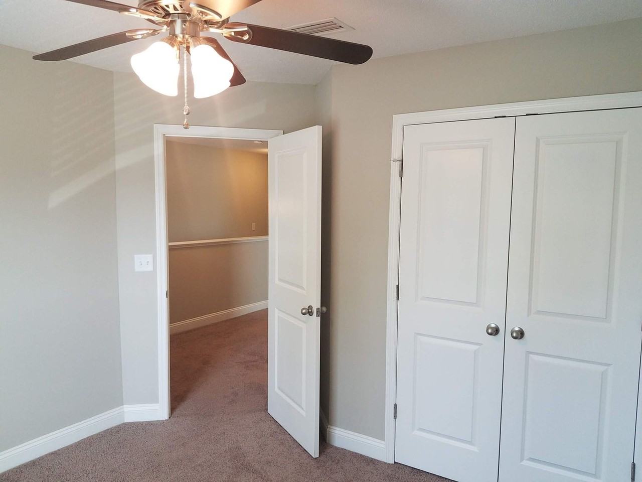 4654 Sara Rd - Photo 7 of 27